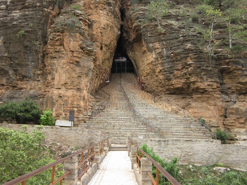 Yaganti Cave Temples